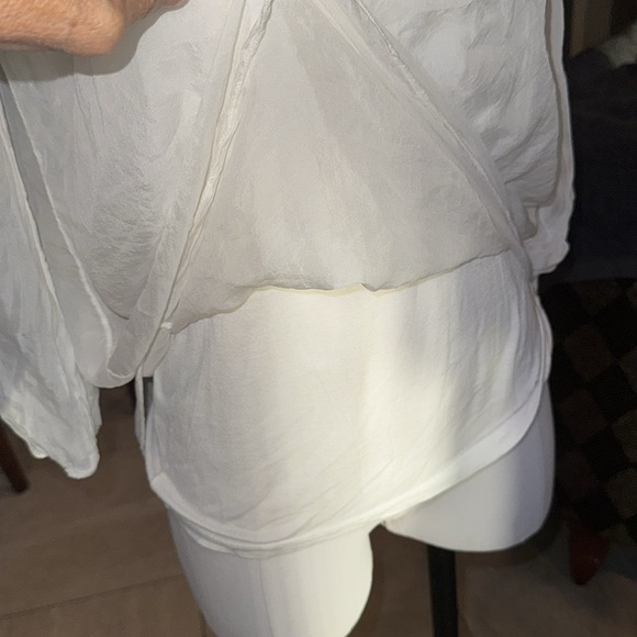 100% silk cream fully lined blouse- great neckline & shape - Picture 4 of 7